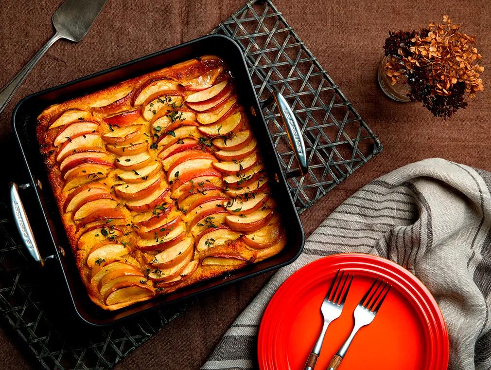 Tarte folhada de maçã Bramley, limão e tomilho