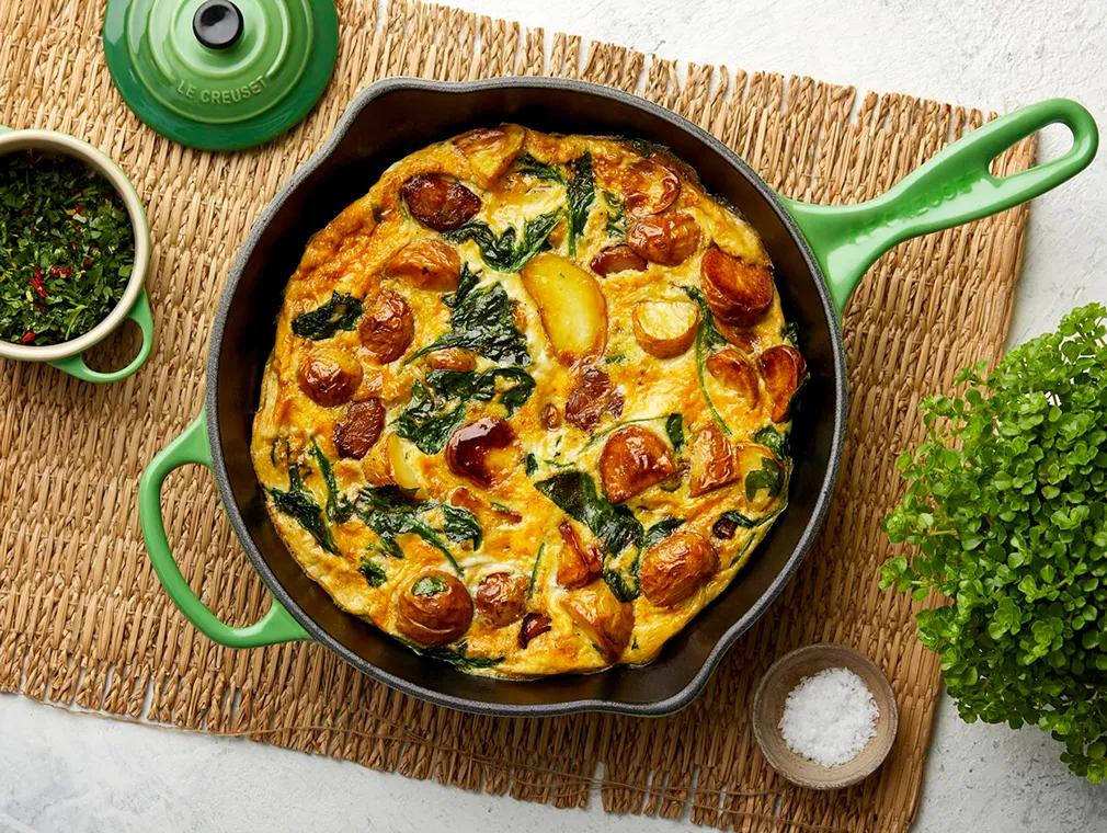 Frittata melosa de alho confitado com gremolata